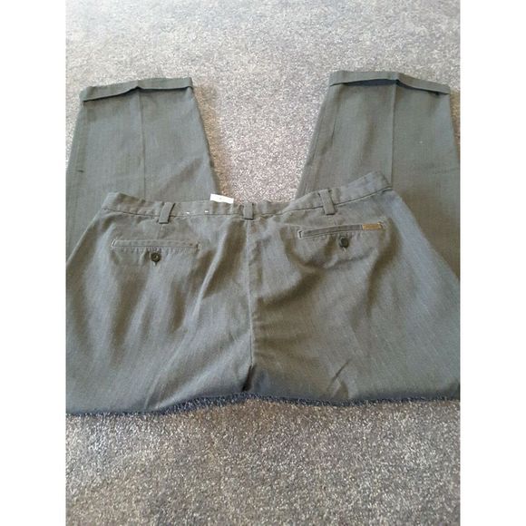 EDDIE BAUER GREY PLEATED STRIPED CUFFED PANT 40 - Picture 4 of 4